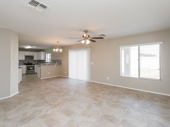 5th image of 1328 E Bradstock Way