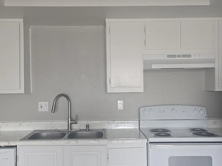 6446 Casada Way #17 — Photo 2