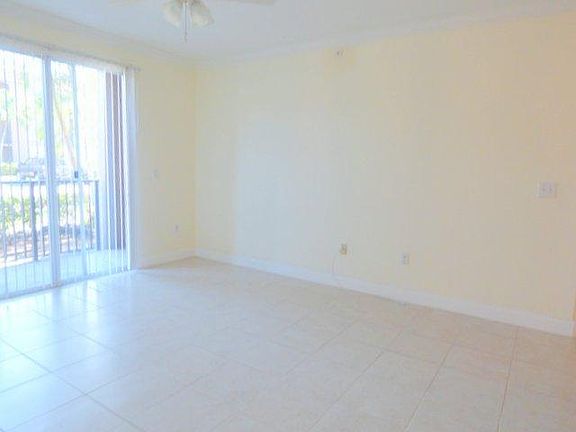 5th image of 15045 Michelangelo Blvd APT 103