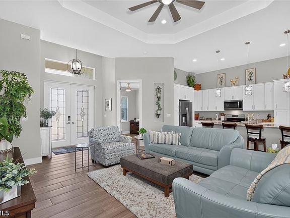 5th image of 1605 SW 43rd St