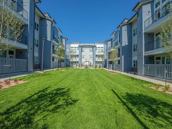3rd image of 6233 N Panasonic Way #3302
