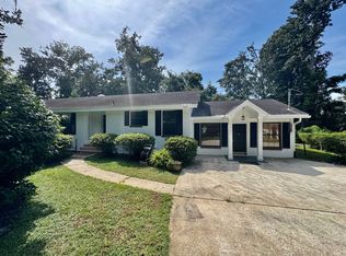 1692 Holly Oaks Lake Rd E, Jacksonville, FL 32225