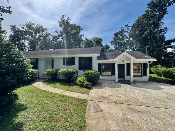 1692 Holly Oaks Lake Rd E, Jacksonville, FL 32225