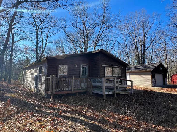 7493 Pawnee Trl, Rogers City, MI 49779