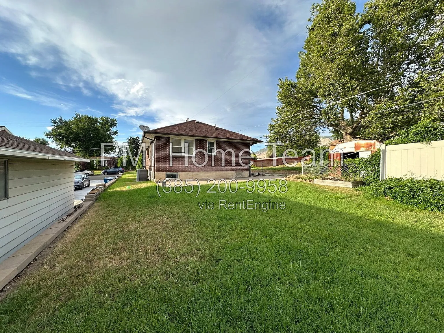 2 bed, 1.0 bath, 800 sqft, $1,250 — Photo 2