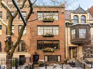 26 E Scott St APT 3, Chicago, IL 60610