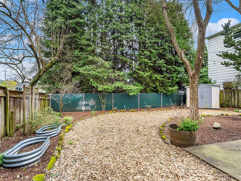 5110 NE Glisan St — Photo 12