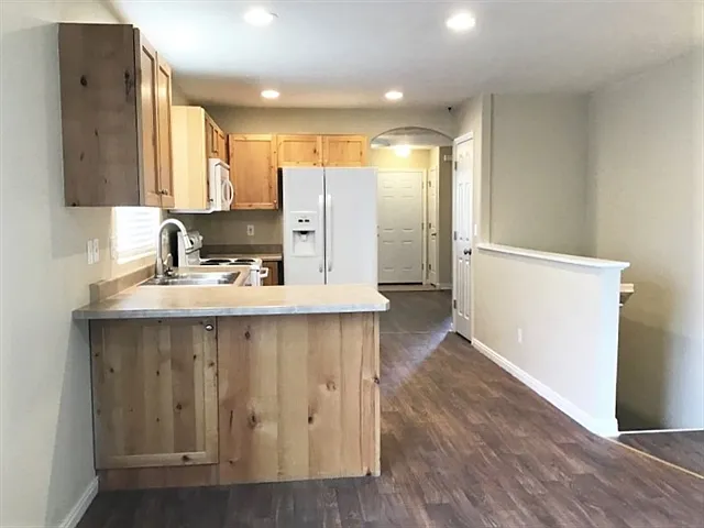 188 W 1530 N — Photo 12