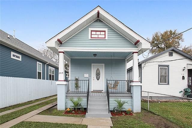 1st image of 2419 Lavender St