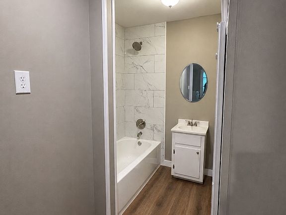 5th image of 4100 Boyd St