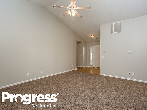 3rd image of 5375 Yellow Pine Dr