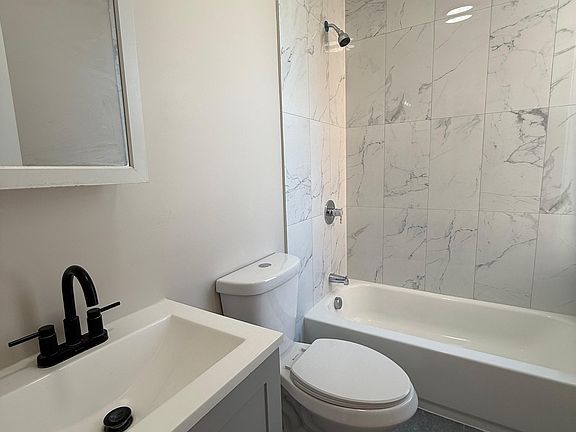 2nd image of 190 Park St #7A