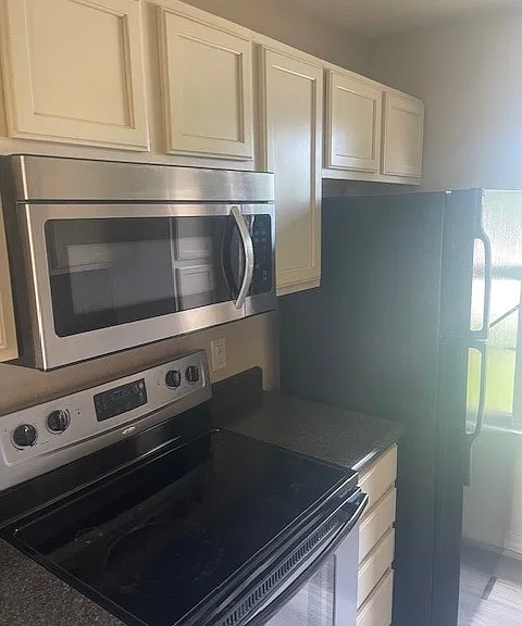 1115 N Missouri Dr — Photo 6