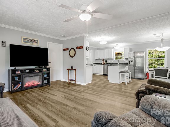 5th image of 112 Reeves Rd