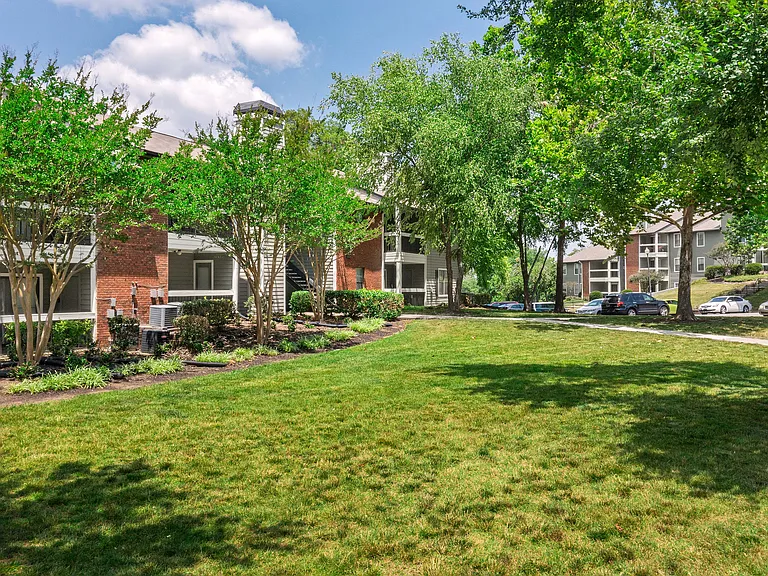 The Magnolia Apartments — Photo 42