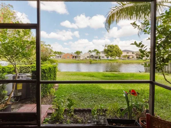 15714 E Waterside Cir APT 106, Sunrise, FL 33326