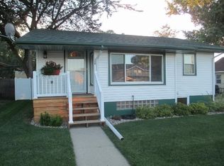 309 20th St NW, Minot, ND 58703