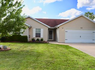 808 E Southridge St, Nixa, MO 65714