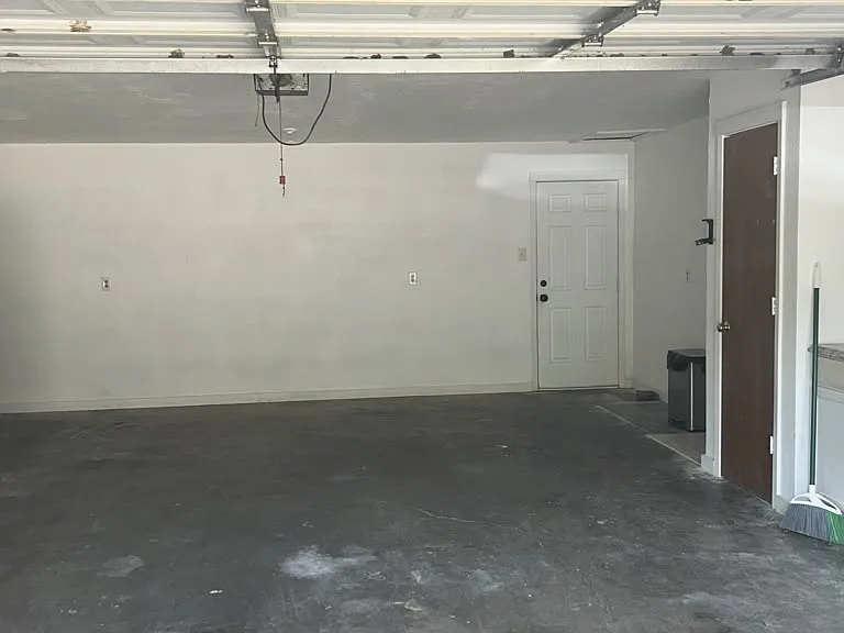 144 Sunset Dr — Photo 23