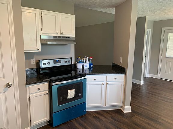4th image of 1827 Holloway Cir