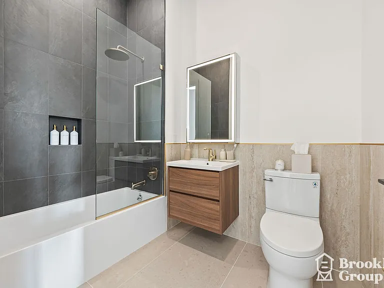 556 Baltic St #806 — Photo 10