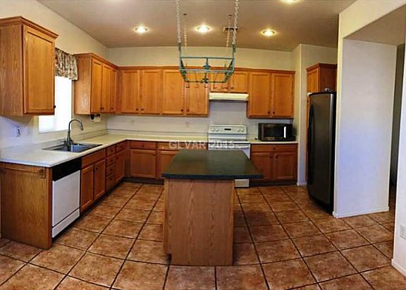 5th image of 1944 High Mesa Dr