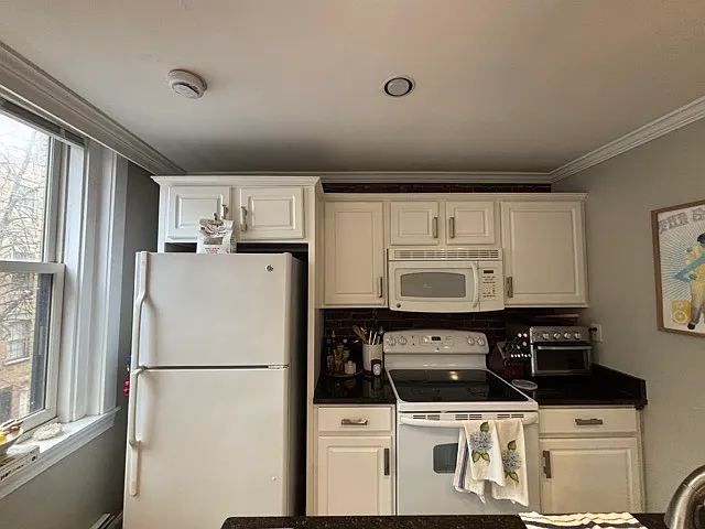 41 Grove St #4 — Photo 10