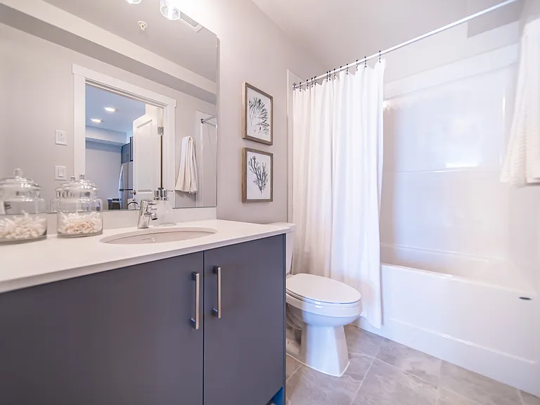 3859 Market St SE — Photo 14