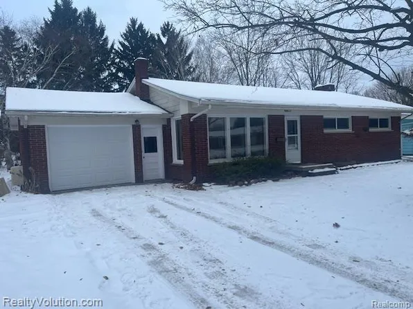 175 Cheney St, Imlay City, MI 48444