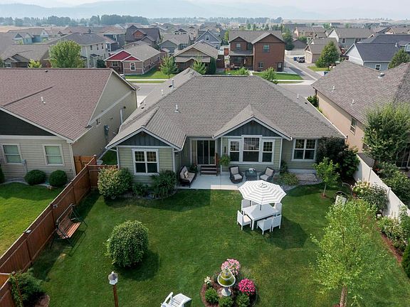 3rd image of 2444 Latigo Dr