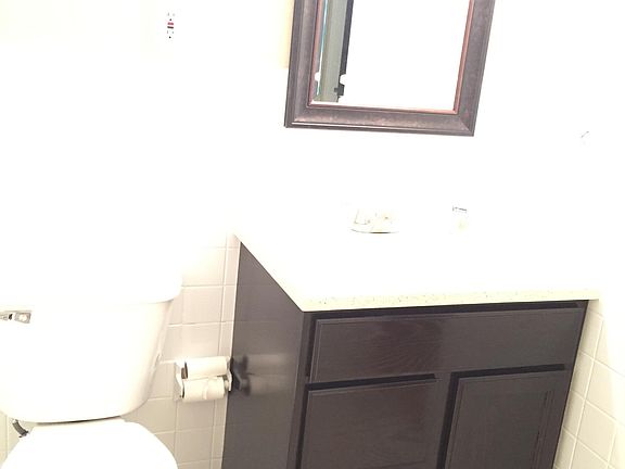 4th image of 8 Hammes Dr