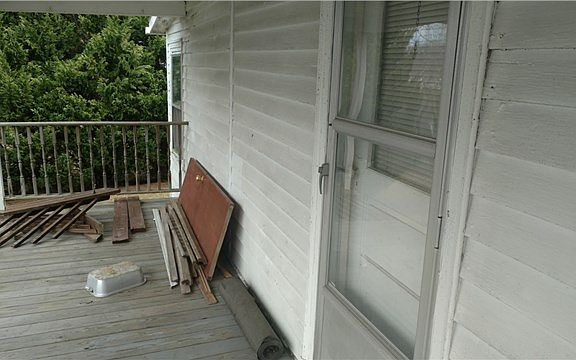 5th image of 1317 Pickett St