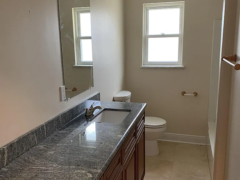 247 Oak Dr — Photo 15