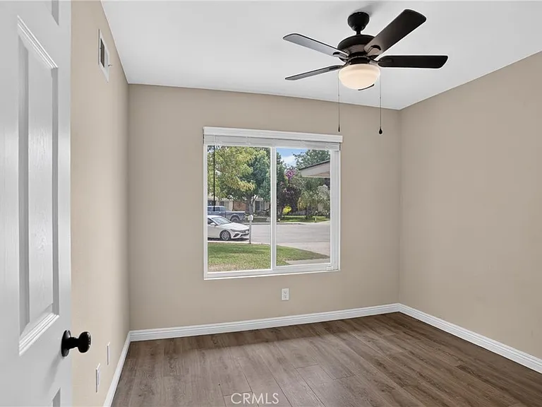 24441 Denise Pl — Photo 33
