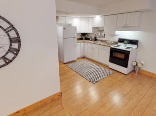 437 W Edwards St #C45, Springfield, IL 62704