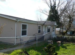 152 Esther Ct, Myrtle Creek, OR 97457