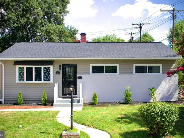 2412 Pinewood Ave, Baltimore, MD 21214