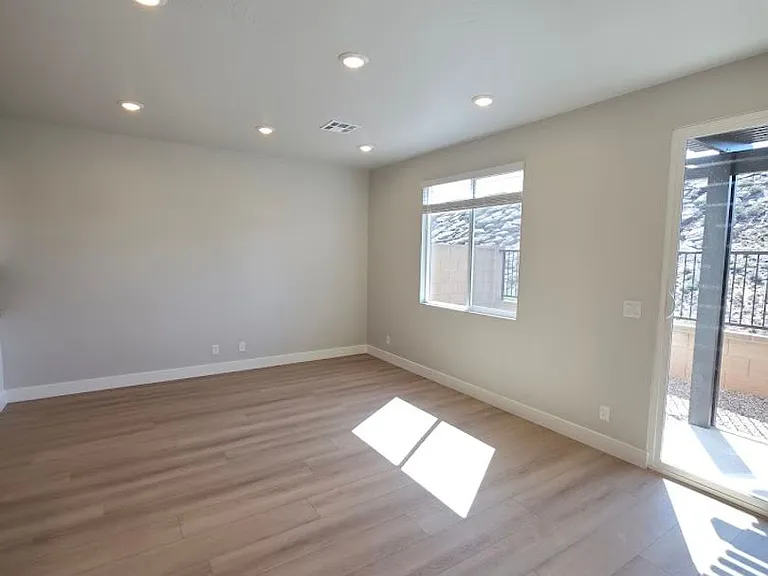 3984 E Fossil Way — Photo 9