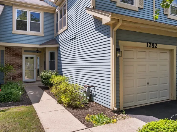 1292 Tennyson Ln, Naperville, IL 60540