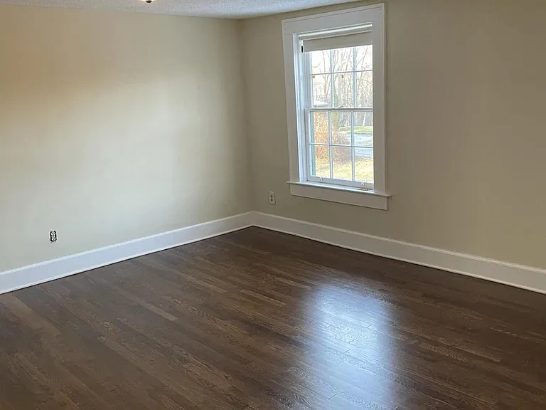 804 Cherokee Rd — Photo 7