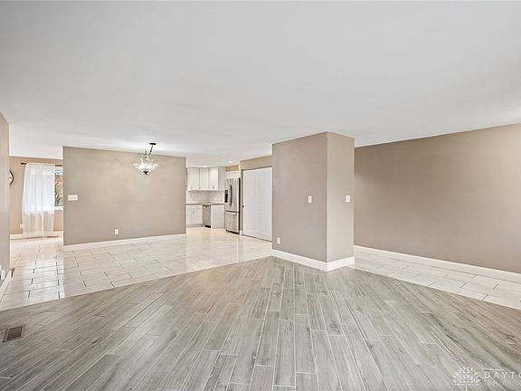 5th image of 170 Lodewood Dr