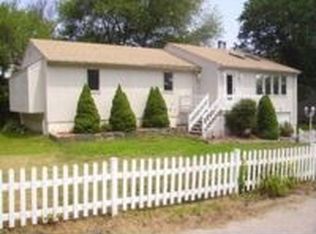 18 Clara Ln, Narragansett, RI 02882