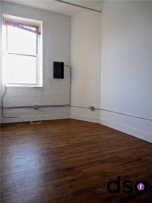 Rented by DSA Realty | media 18