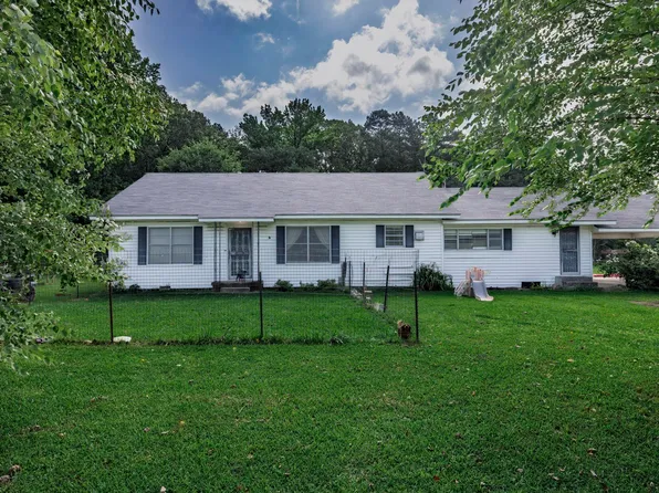 802 N Elm St, Gurdon, AR 71743