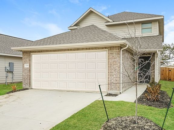 3rd image of 10463 Clearwater Way