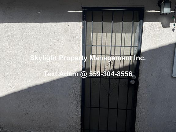 5th image of 2545 N Del Mar Ave