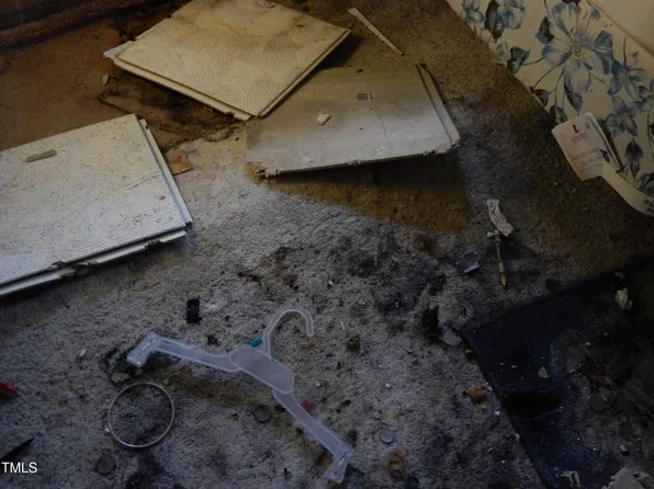 1108 Buckhorn Rd, Mebane, NC 27302