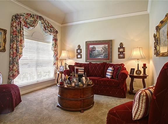 4th image of 4421 Helston Dr
