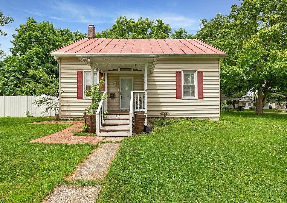 217 N Fillmore St, Red Bud, IL 62278 | Zillow