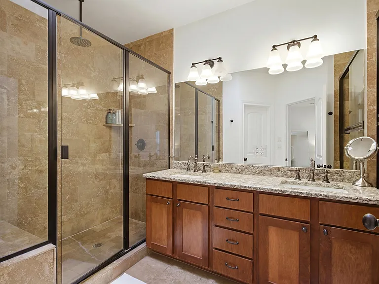 1715 Lewis Ct — Photo 23